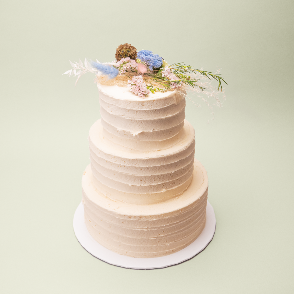 simple horizontal stripe cake